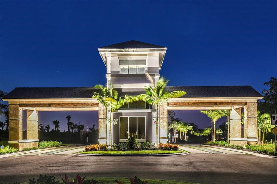 Image 30 of a home in Esplanade at Azario Lakewood Ranch. Image 30 of a home in Esplanade at Azario Lakewood Ranch.
