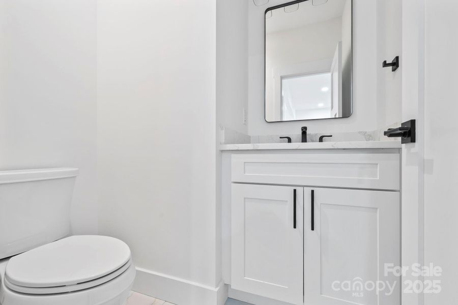 Image 33 of a home in .