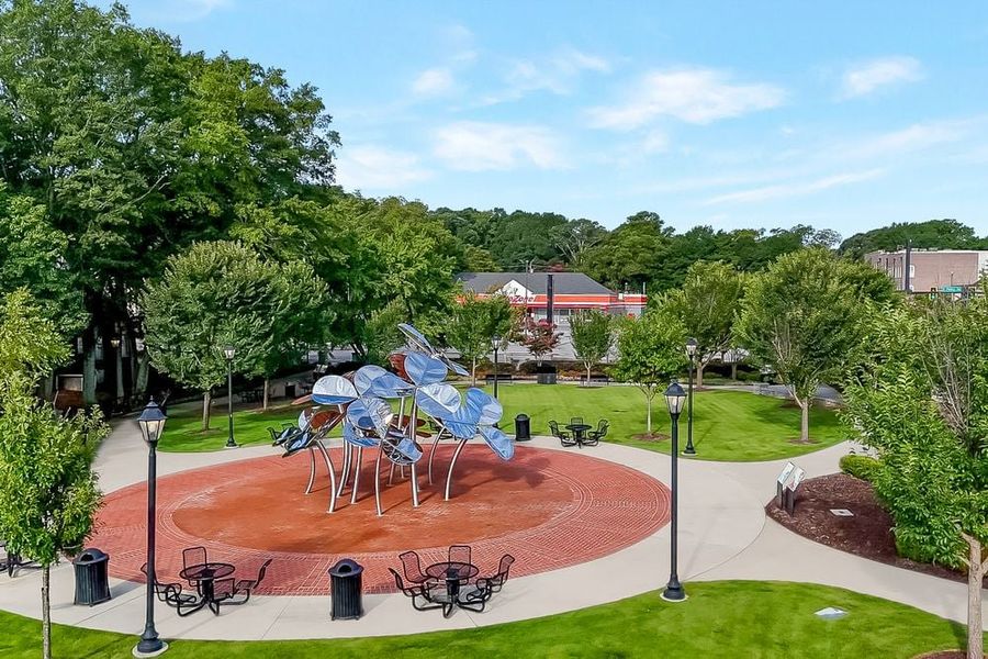Community amenities in Rosewood Farm, Lawrenceville (Image 50).