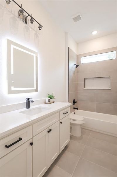 Furnished interior view inside a new home in , Fort Worth (Image 7). Furnished interior view inside a new home in , Fort Worth (Image 7).