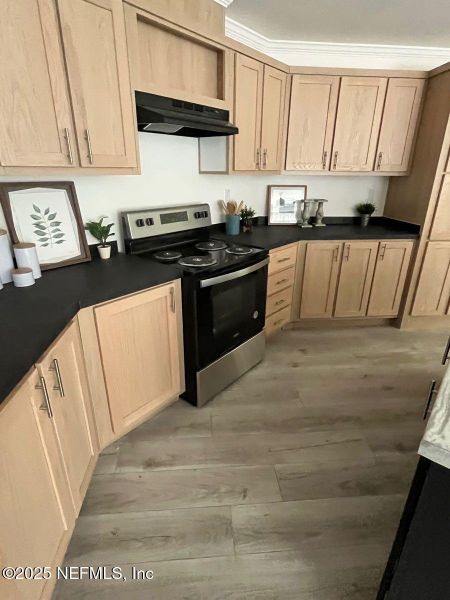 Furnished interior view inside a new home in , Callahan (Image 11).