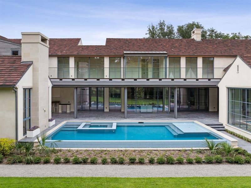 Image 29 of a home in .