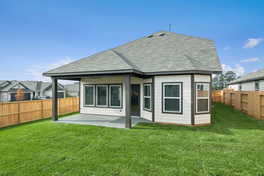 Exterior details and patio area of a home in Lone Star Landing, Montgomery (Image 4).