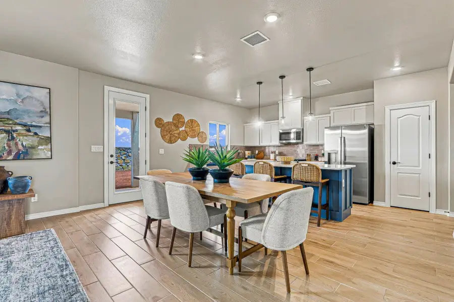 Furnished interior view inside a new home in Paseos Del Este, Horizon City (Image 18).
