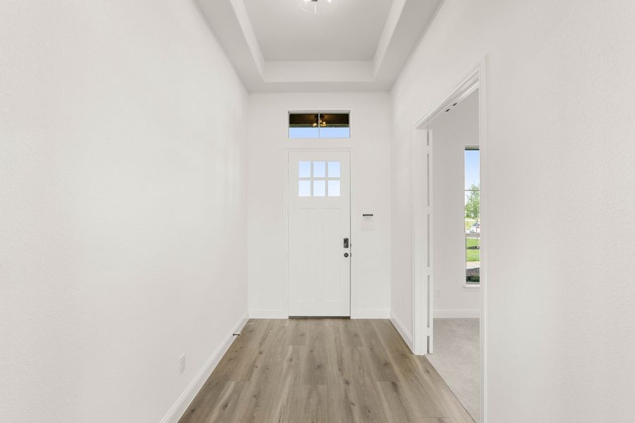 Spacious, unfurnished interior of a new home in Pecan Acres, Red Oak (Image 14). Spacious, unfurnished interior of a new home in Pecan Acres, Red Oak (Image 14).