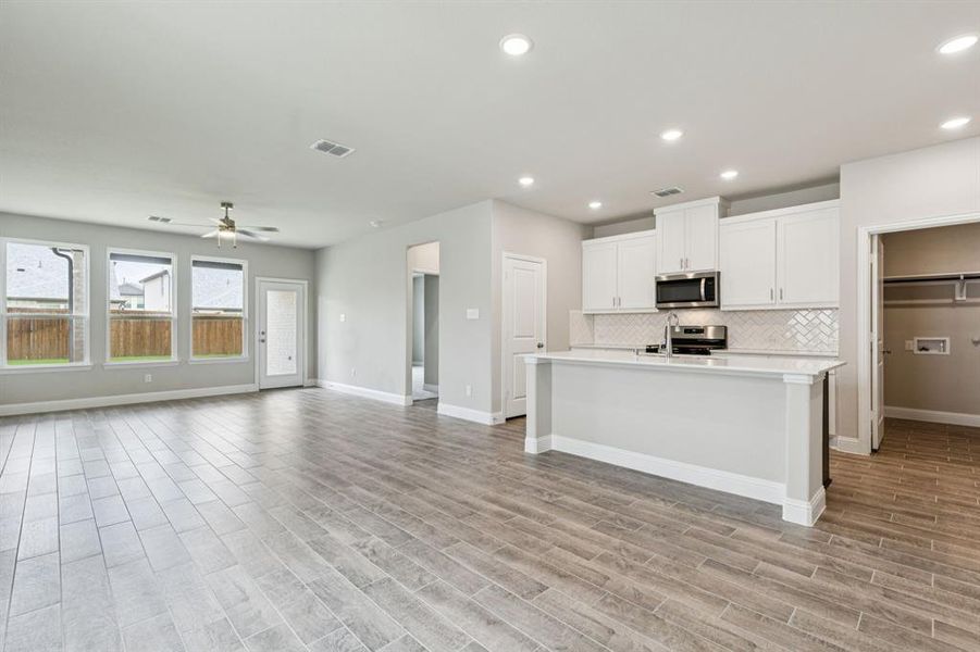 Image 17 of a home in AnaCapri.