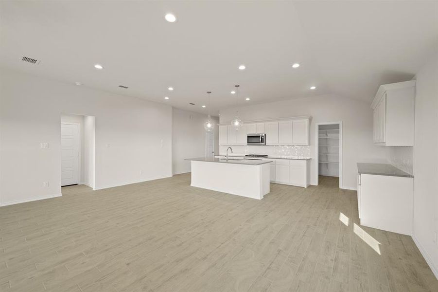 721 Scarlet Sage- Dining-1 721 Scarlet Sage- Dining-1