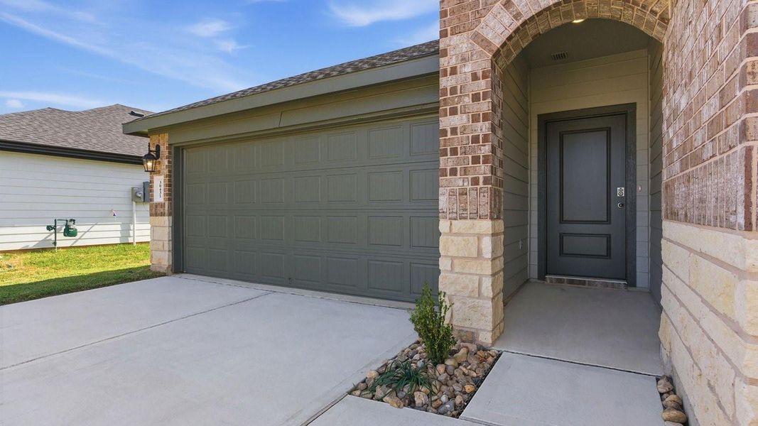 *Images and 3D tour are for illustration only and options may vary from home as built.