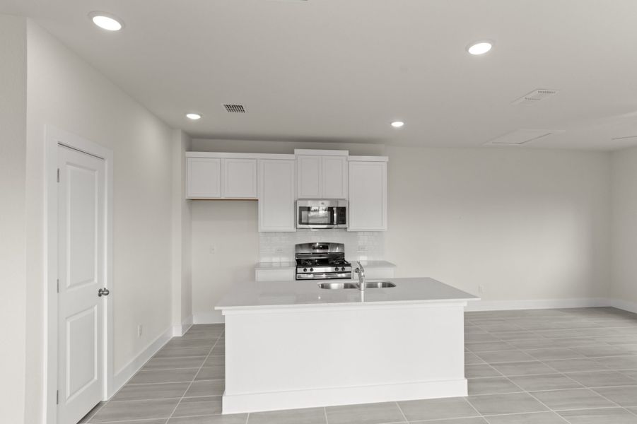 Furnished interior view inside a new home in Saddle Creek Twinhomes, Georgetown (Image 10).