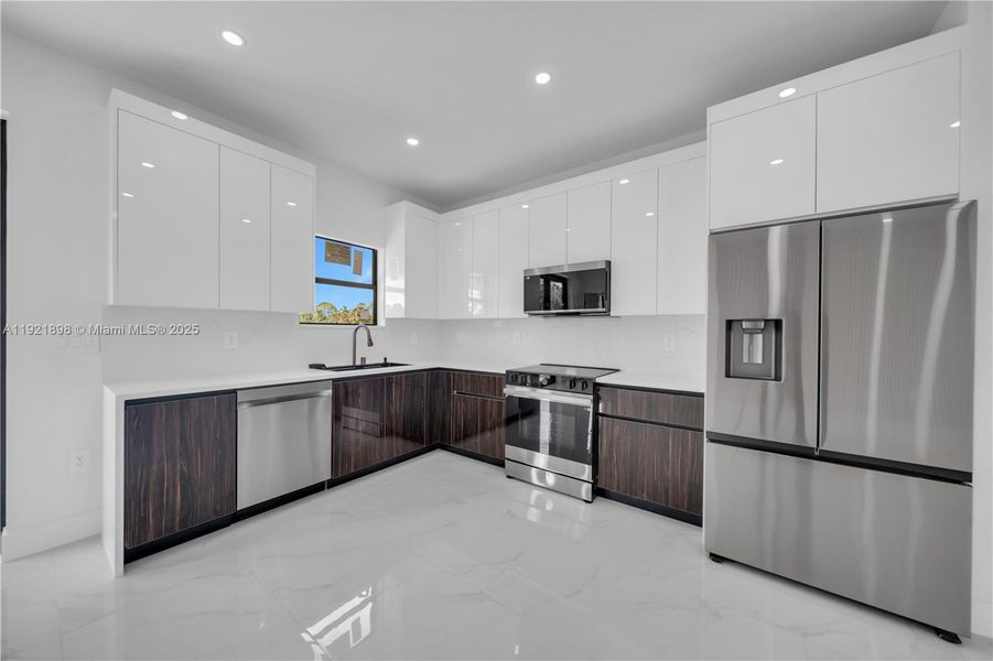 Furnished interior view inside a new home in , Lehigh Acres (Image 5). Furnished interior view inside a new home in , Lehigh Acres (Image 5).