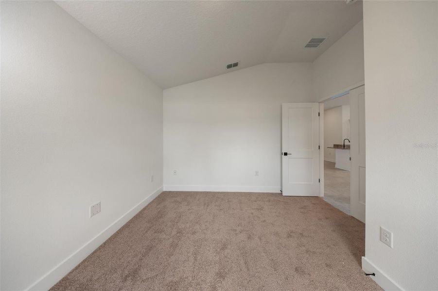 Spacious, unfurnished interior of a new home in Palm Coast, Palm Coast (Image 17).