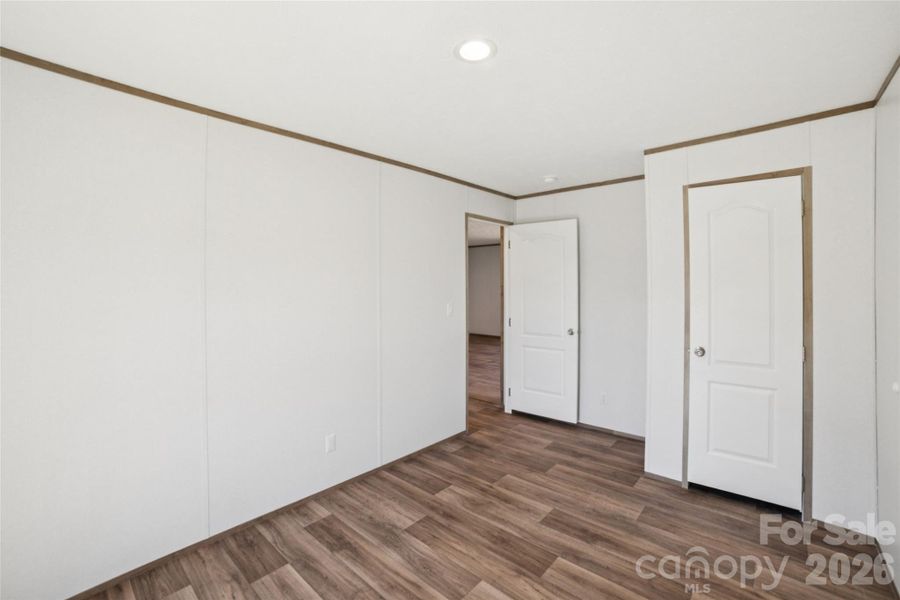 Spacious, unfurnished interior of a new home in , Vale (Image 22).