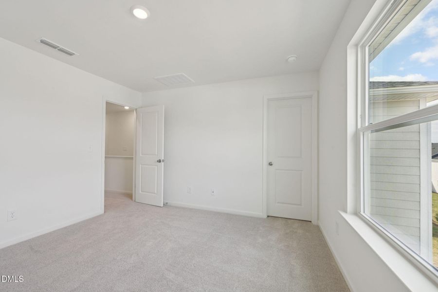 17-web-or-mls-2027 Oakdale Dr-S3103-017