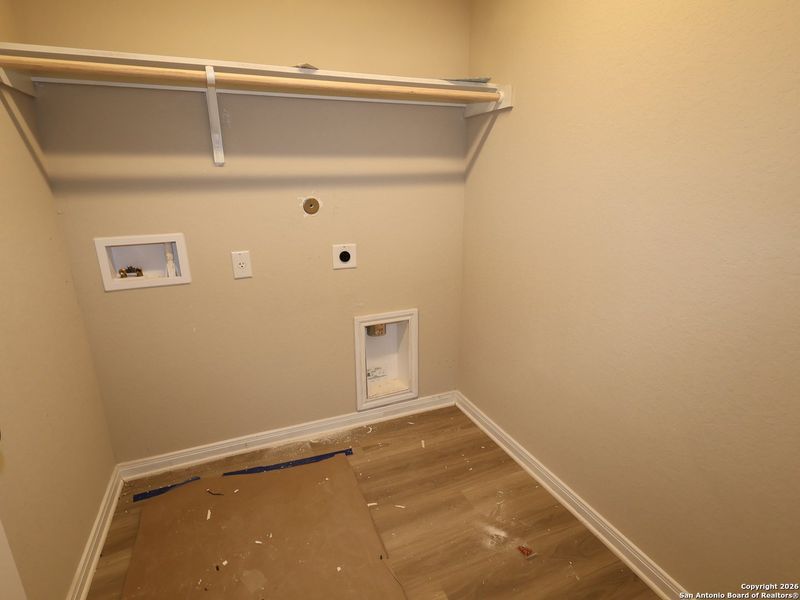 Image 31 of a home in Agave.