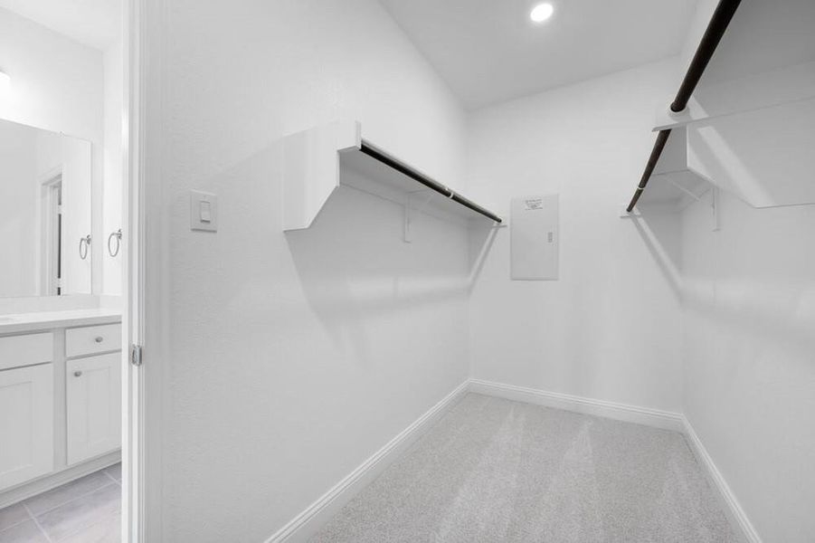 Spacious, unfurnished interior of a new home in South Oak 60s, Lakewood Village (Image 21).