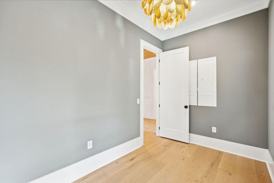 Spacious, unfurnished interior of a new home in , Isle Of Palms (Image 60). Spacious, unfurnished interior of a new home in , Isle Of Palms (Image 60).