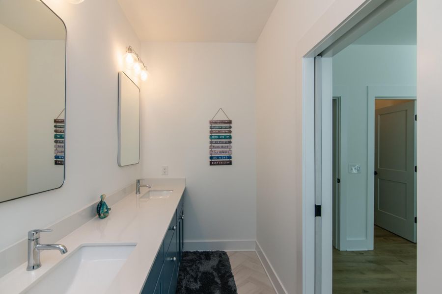 Furnished interior view inside a new home in , Edisto Island (Image 10).