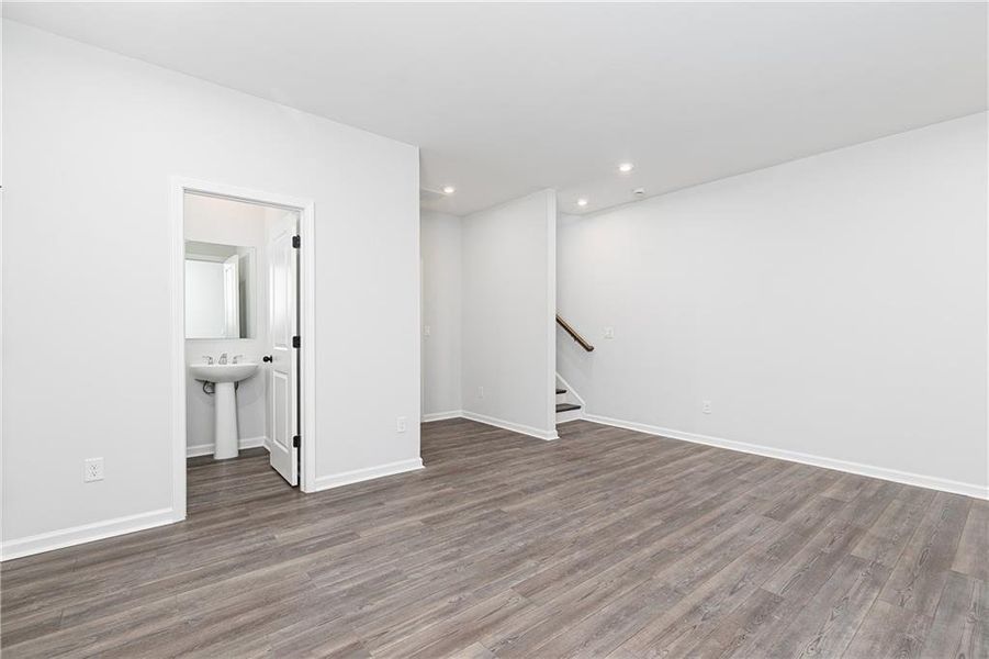 Spacious, unfurnished interior of a new home in , Powder Springs (Image 19).