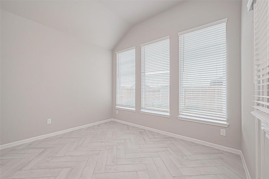Spacious, unfurnished interior of a new home in La Segarra, Brookshire (Image 29).