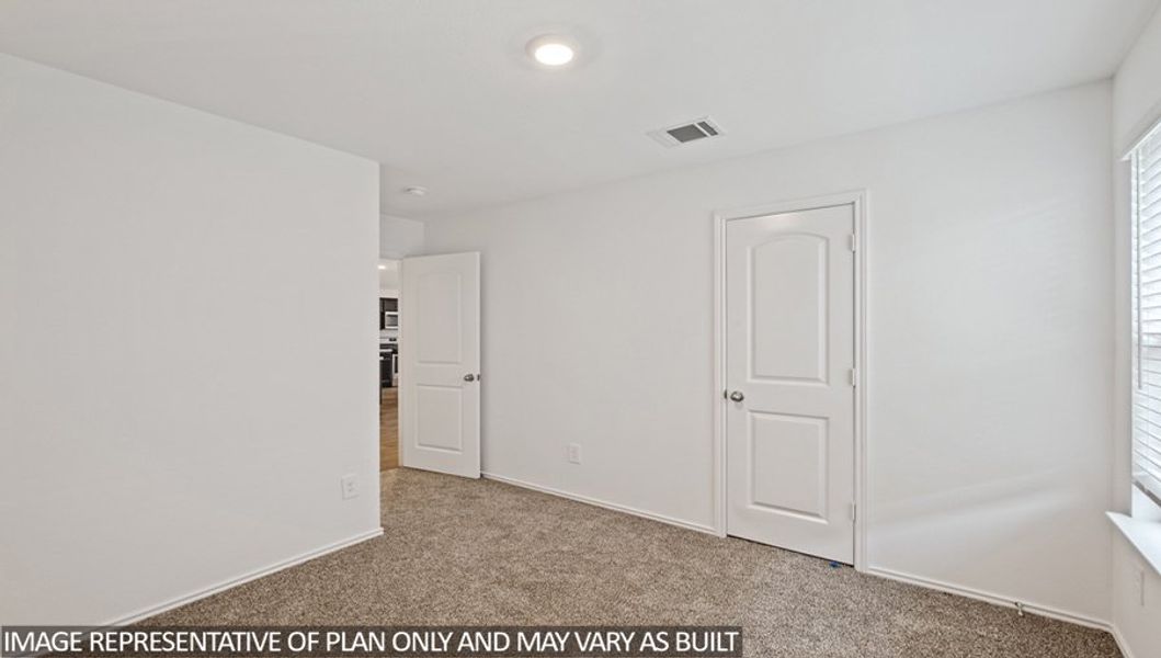 Representative unfurnished interior of a home built from the Harris by D.R. Horton in Grand Pines, Magnolia (Image 20).