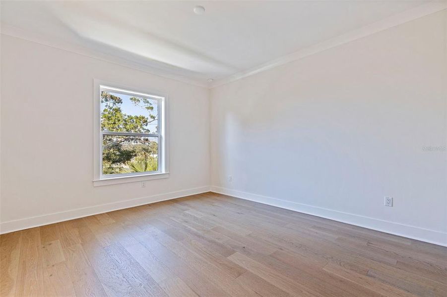 Spacious, unfurnished interior of a new home in , St. Petersburg (Image 40).