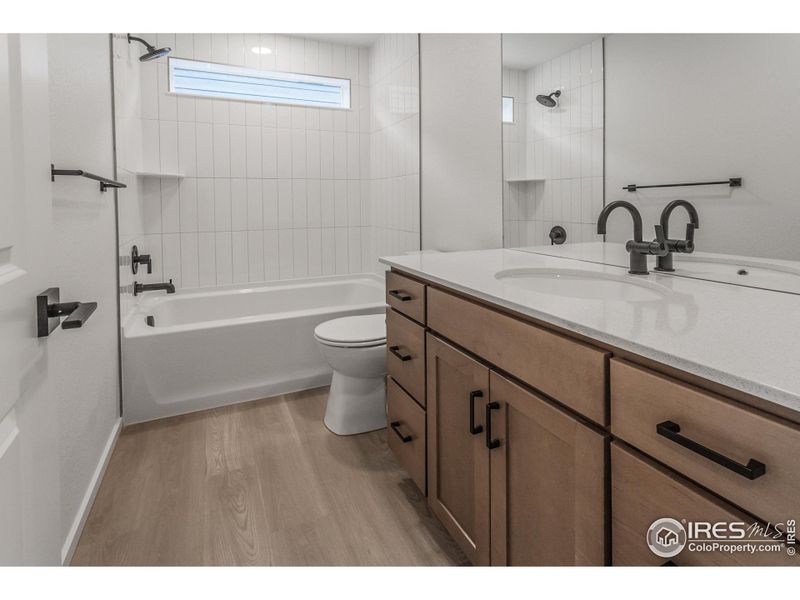 EXAMPLE PHOTO: SECONDARY BATH EXAMPLE PHOTO: SECONDARY BATH