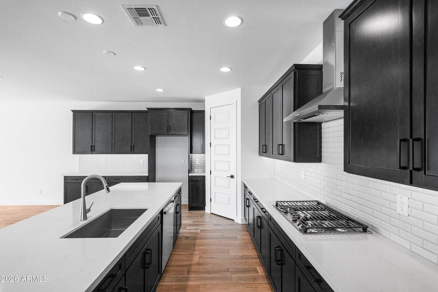 hj-az-phoenix-asante-journey-overland-lo