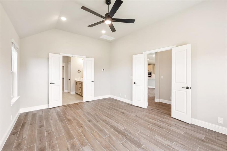 Spacious, unfurnished interior of a new home in Devonshire Classic 50-55, Forney (Image 19). Spacious, unfurnished interior of a new home in Devonshire Classic 50-55, Forney (Image 19).