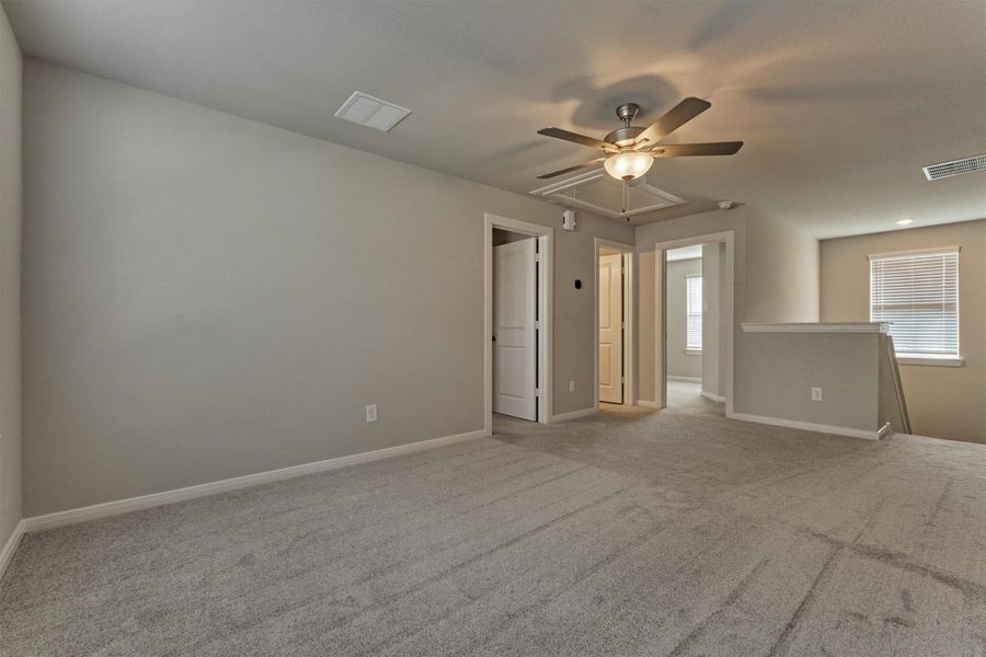 Spacious, unfurnished interior of a new home in The Highlands - Grove Collection, Porter (Image 23).