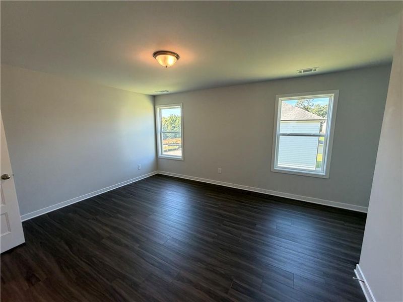 Spacious, unfurnished interior of a new home in Mallard’s Landing, Jefferson (Image 40).