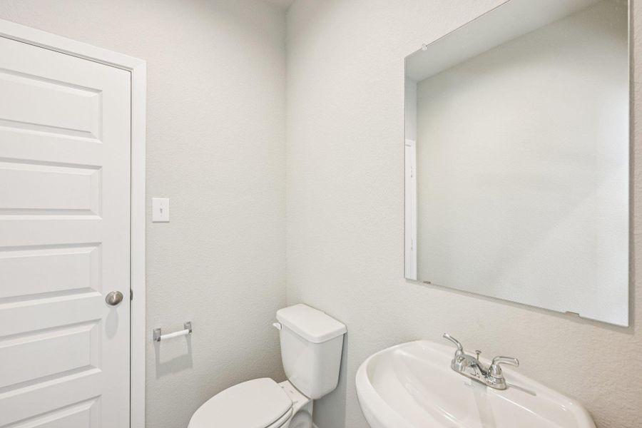 Furnished interior view inside a new home in Cascade, Liberty Hill (Image 14).