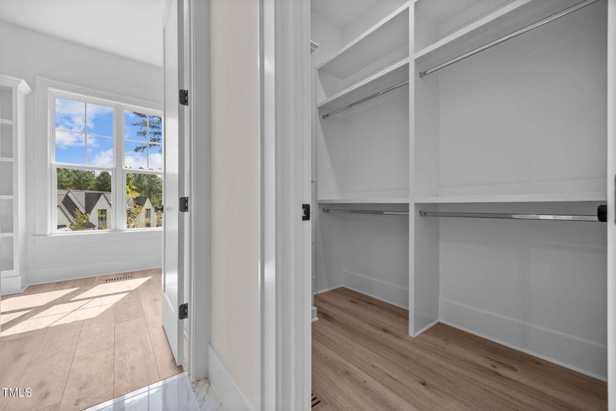 37-web-or-mls-IMG_8259 37-web-or-mls-IMG_8259