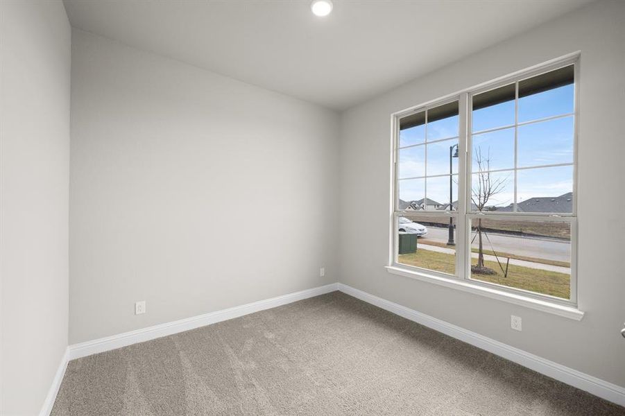 2432 Scott- Bedroom-1