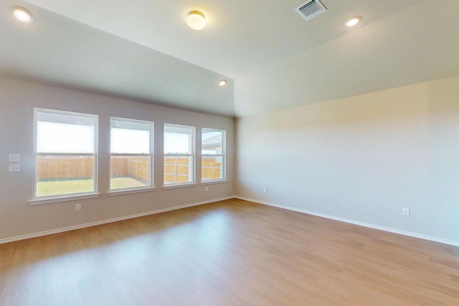Spacious, unfurnished interior of a new home in Carillon, Manor (Image 20). Spacious, unfurnished interior of a new home in Carillon, Manor (Image 20).