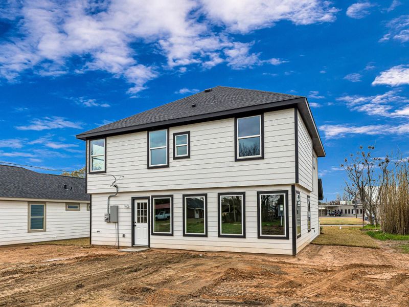 Exterior details and patio area of a home in , Hempstead (Image 4).
