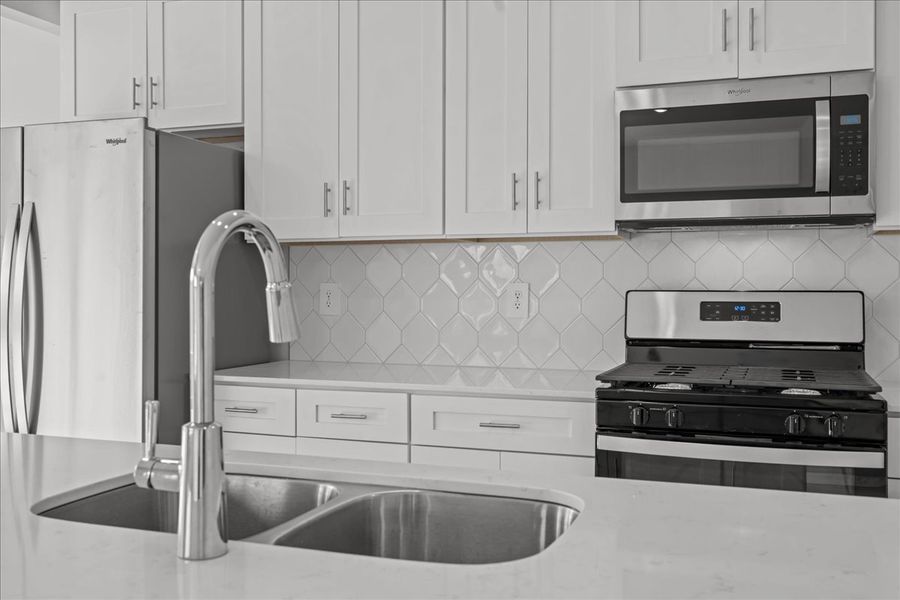 Furnished interior view inside a new home in Creek Ridge - Heritage Collection, Spartanburg (Image 4).