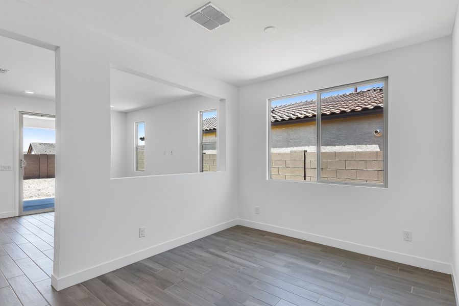 Spacious, unfurnished interior of a new home in Estrella, Goodyear (Image 32).