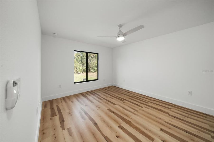 Spacious, unfurnished interior of a new home in , Port Charlotte (Image 16). Spacious, unfurnished interior of a new home in , Port Charlotte (Image 16).