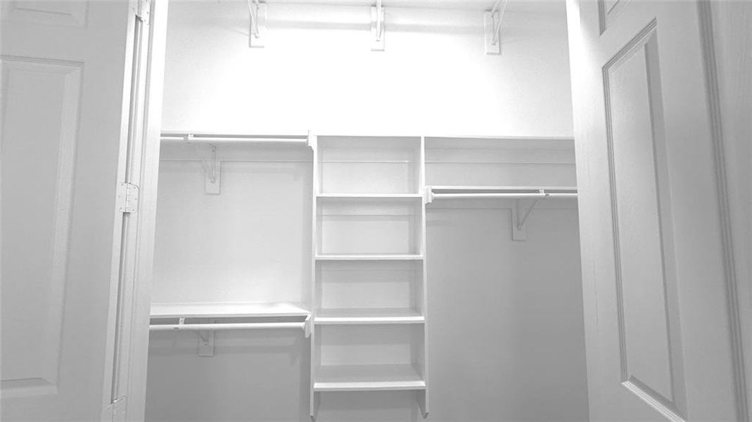 Custom closets with seasonal space