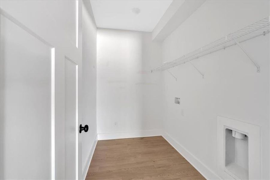 Spacious, unfurnished interior of a new home in , Douglasville (Image 22). Spacious, unfurnished interior of a new home in , Douglasville (Image 22).