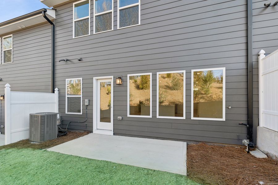 Exterior details and patio area of a home in Grandview Terrace, Canton (Image 21).
