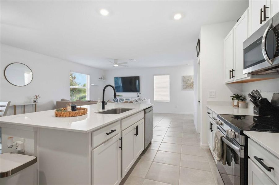 Furnished interior view inside a new home in , Bradenton (Image 34).