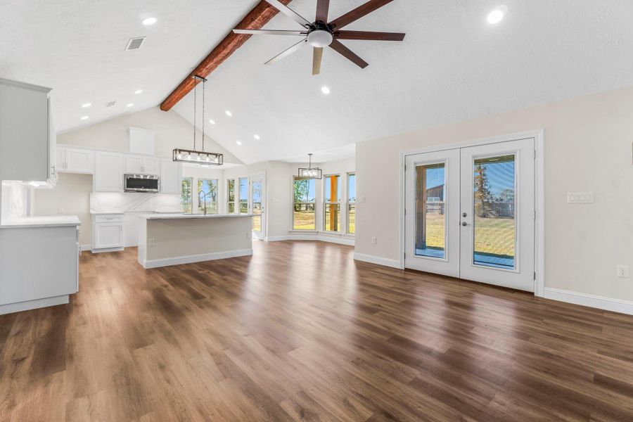 Spacious, unfurnished interior of a new home in , Onalaska (Image 42).