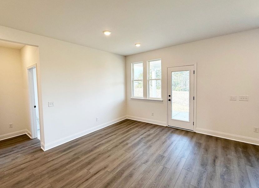 Spacious, unfurnished interior of a new home in Willow Landing, Mount Juliet (Image 17).