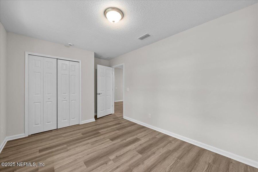 Spacious, unfurnished interior of a new home in , Palatka (Image 22).