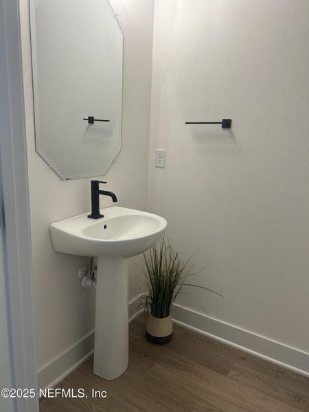 Close-up of interior finishes inside a home in Seven Pines, Jacksonville (Image 15).