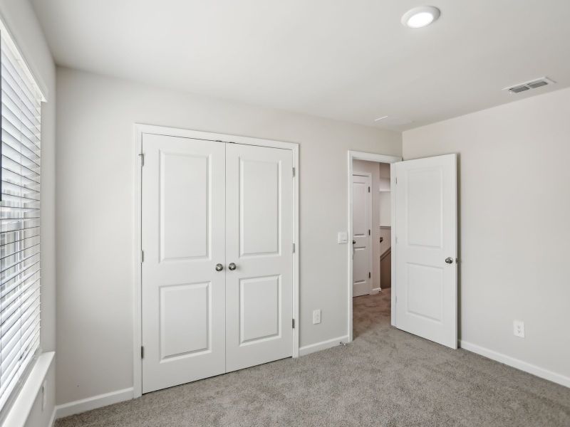 Spacious, unfurnished interior of a new home in Creekside at Oxford Park, Fairburn (Image 22). Spacious, unfurnished interior of a new home in Creekside at Oxford Park, Fairburn (Image 22).