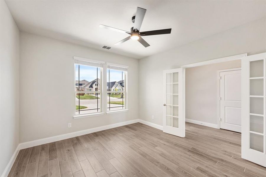 Spacious, unfurnished interior of a new home in Sonoma Verde, McLendon-Chisholm (Image 27).