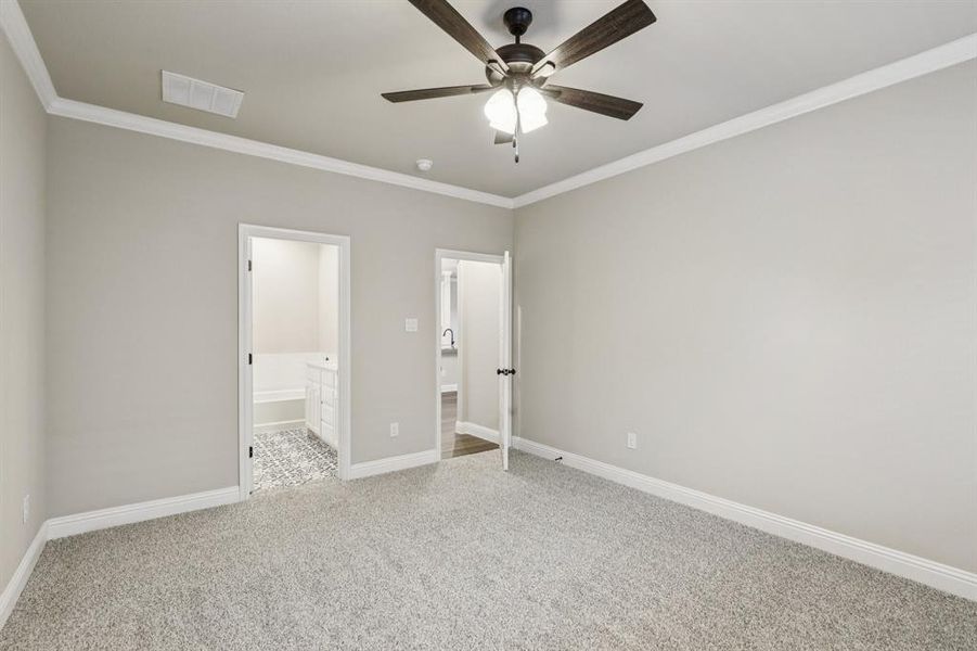 Spacious, unfurnished interior of a new home in , Alvarado (Image 26).