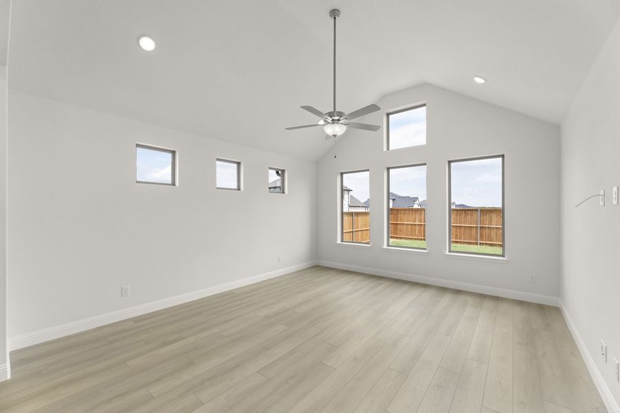 Spacious, unfurnished interior of a new home in Sutton Fields, Celina (Image 21).
